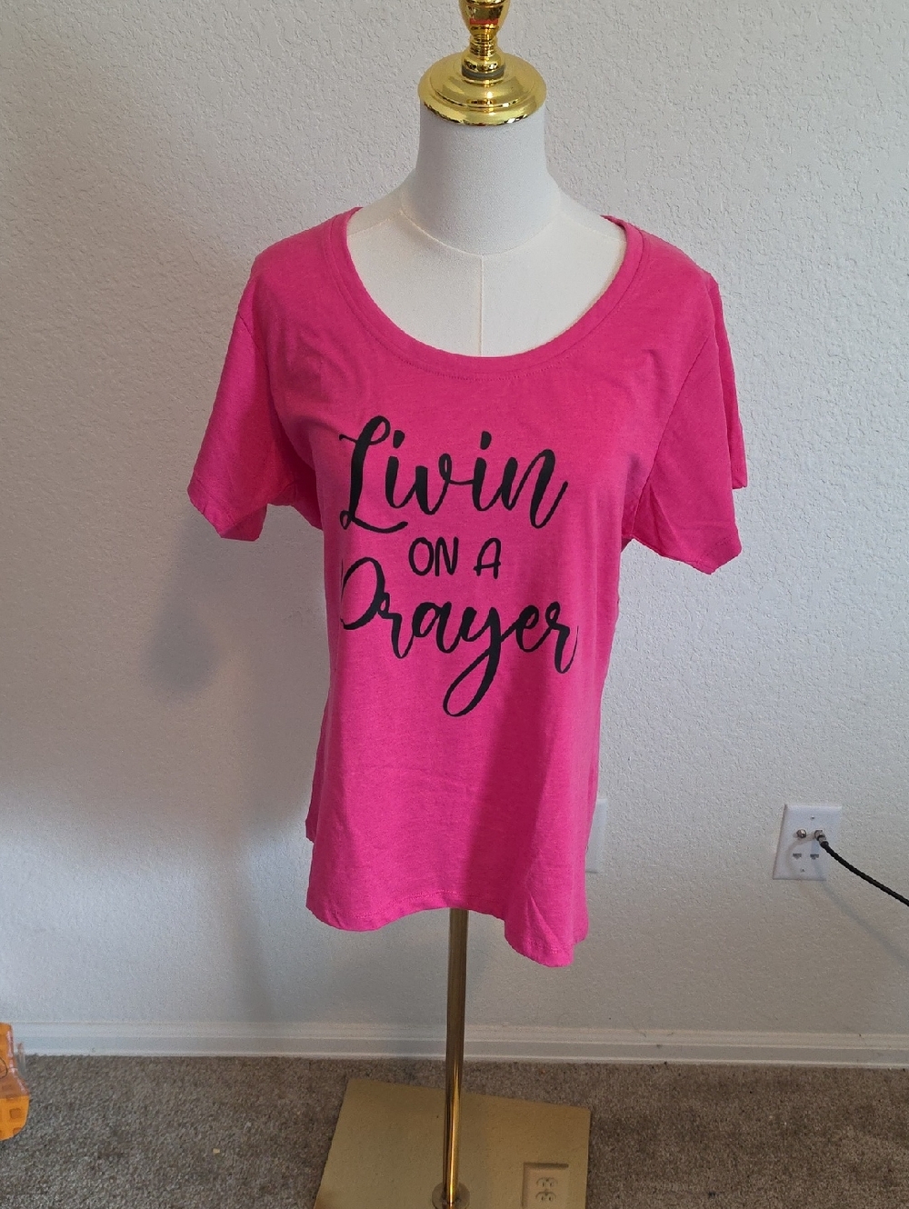 Hot Pink 'Livin on a Prayer' Graphic Tee